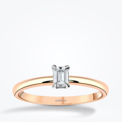 0.30 Karat Pırlanta Emerald Tektaş Rose Yüzük - Baroni Diamond