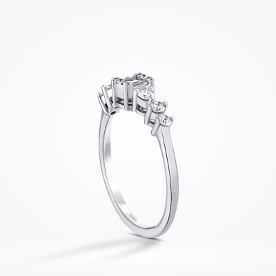 0.32 Karat Pırlanta Yanları Taşlı Baget Yüzük - Baroni Diamond (1)